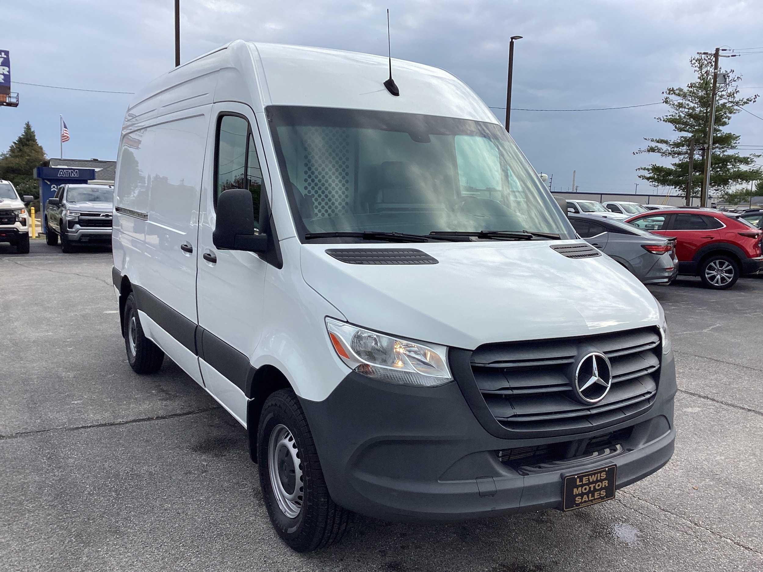 mercedes-benz sprinter cargo van 2024 W1Y4KBHY8RT187920 image mercedes-benz sprinter cargo van 2024 W1Y4KBHY8RT187920 image